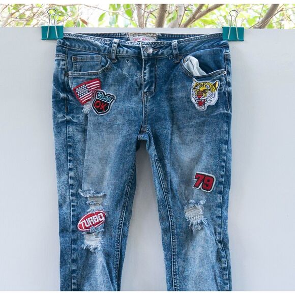 HOT KISS Women's Junior Size 9 Acid Washed Patched Skinny Lily Embroidered Jeans - Picture 2 of 6